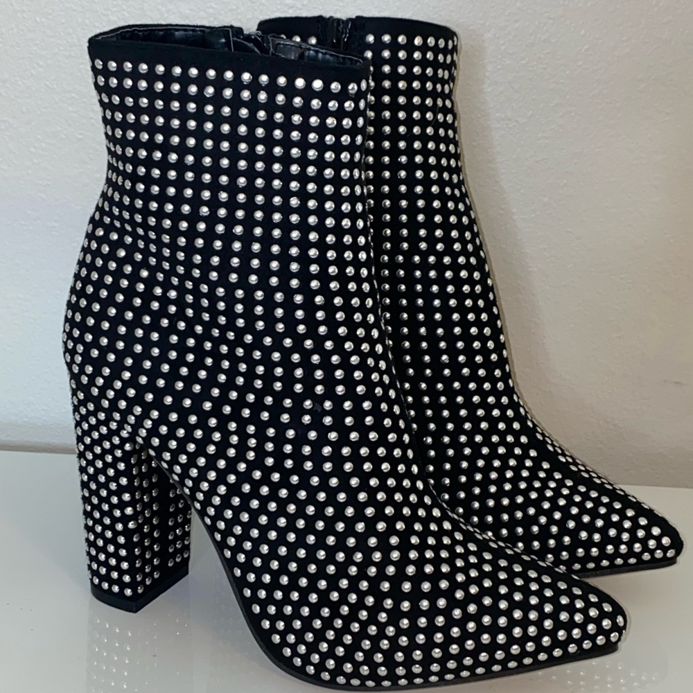 Studded Boots 🎉🎉